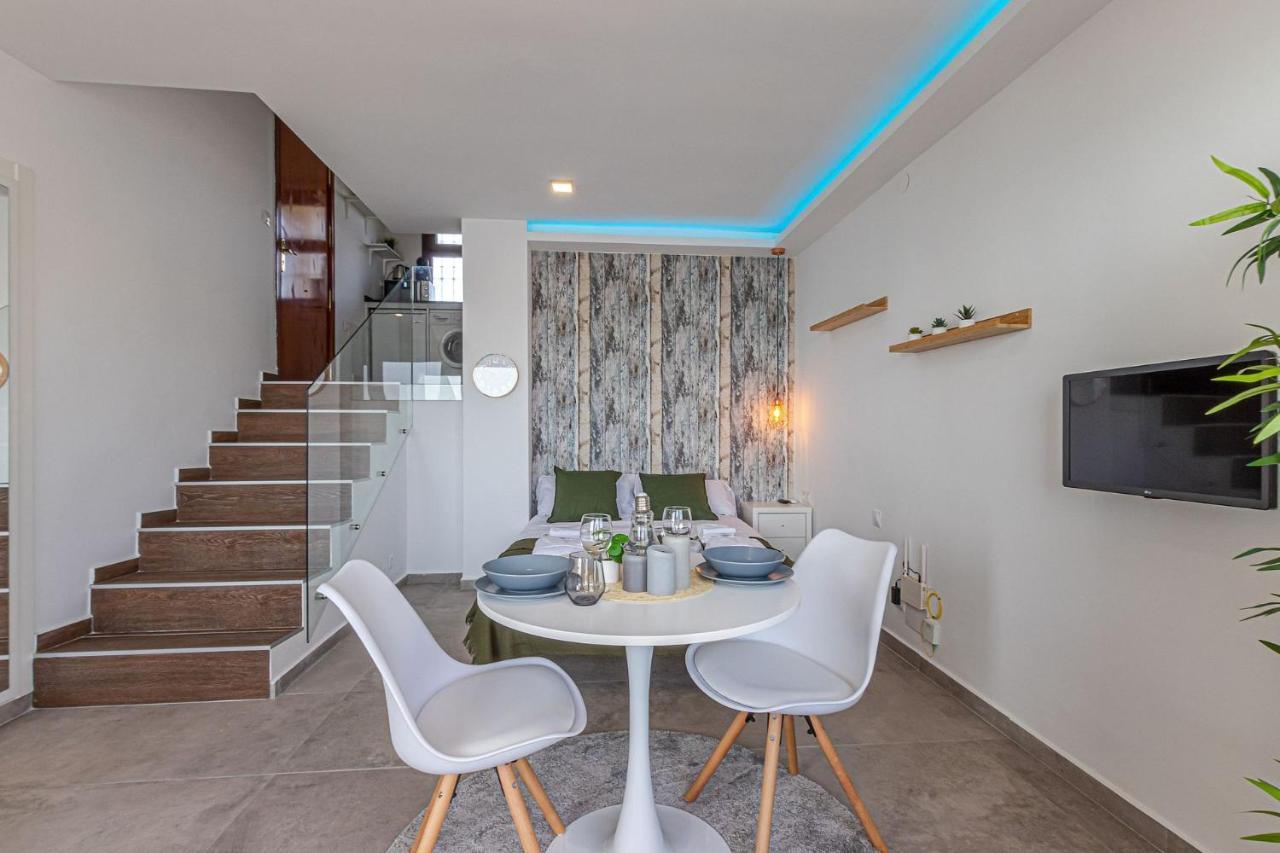 Beachfront With Spectacular Views And Swimming Pool Benalmádena Eksteriør billede
