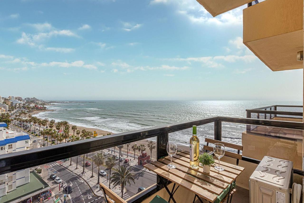 Beachfront With Spectacular Views And Swimming Pool Benalmádena Eksteriør billede