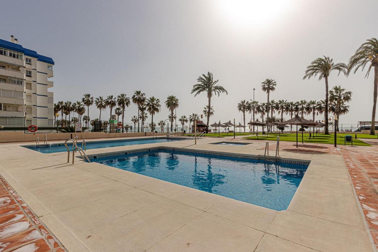 Beachfront With Spectacular Views And Swimming Pool Benalmádena Eksteriør billede